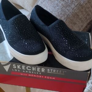 Skechers Women's Black Sparkle Slip-On Sneakers